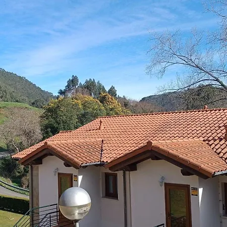 La Casuca Entre Tinas Pesués