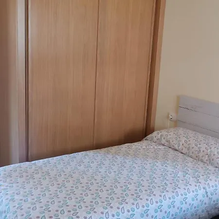 La Casuca Entre Tinas *