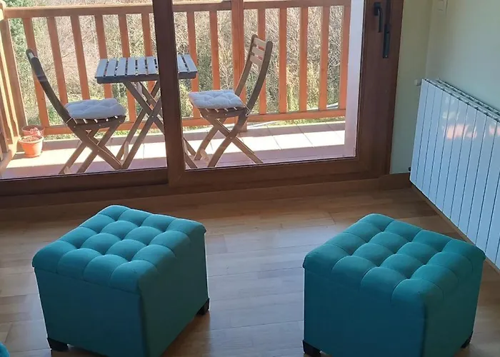 La Casuca Entre Tinas Pesués